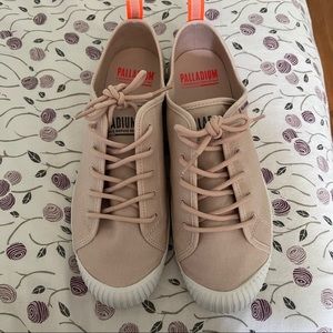 Palladium low top sneakers
